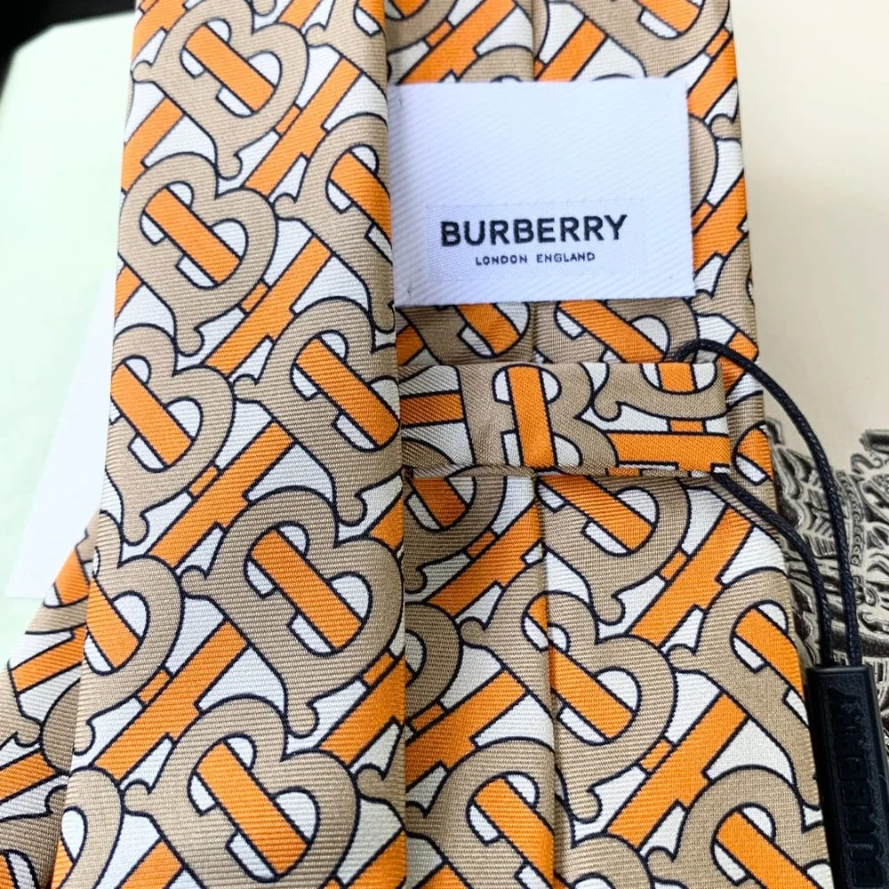 🔥TB MONOGRAM🔥💯🆕HOUSE OF BURBERRY SIGNATURE MOTIF PRINT TIE🔥 - Picture 4 of 16